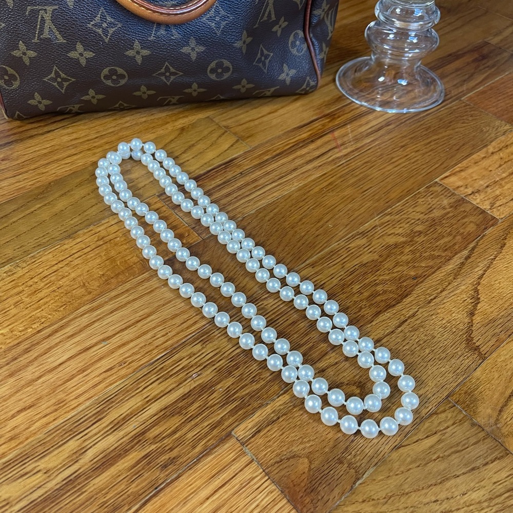 Vintage strand of pearls